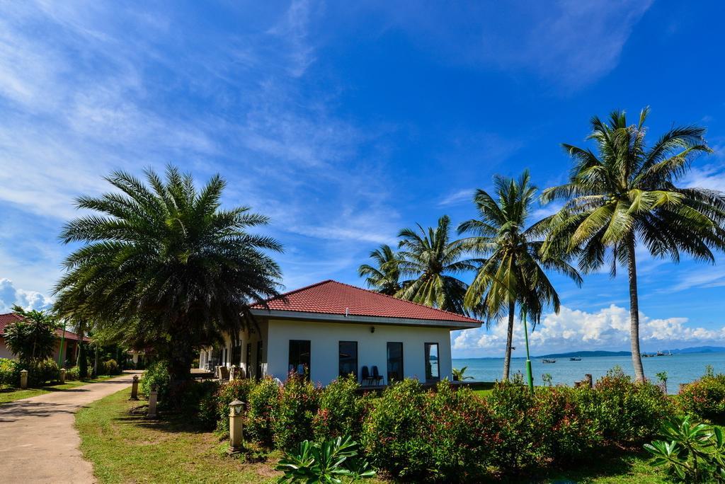 Star Light Beach Resort And Restaurant Csumphon Kültér fotó